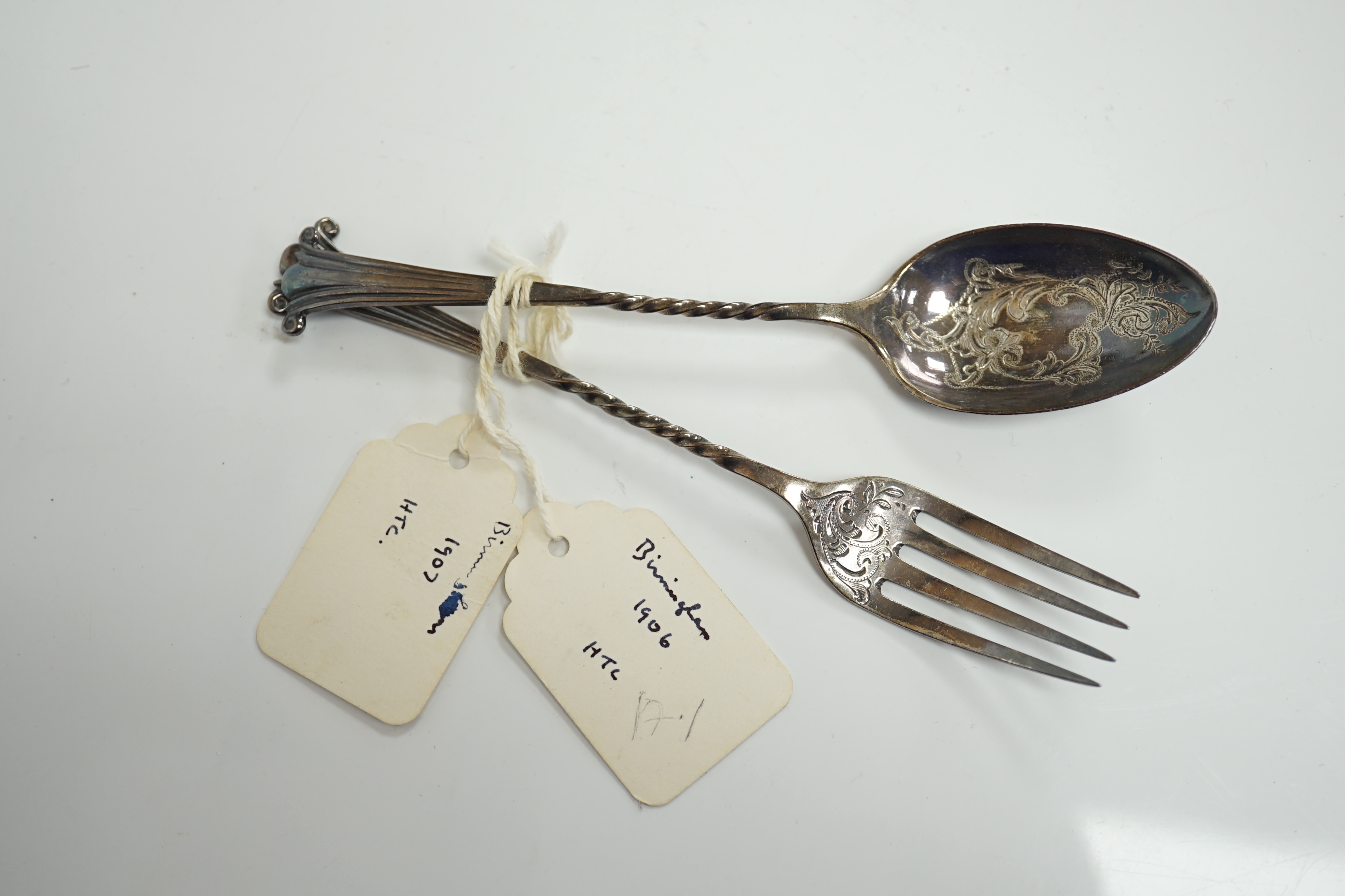 A part canteen of George V silver Hanovarian rat-tail flatware by Francis Stebbings, London, 1915, comprising twenty nine items, together with a small quantity of assorted 19th century and later silver flatware, various